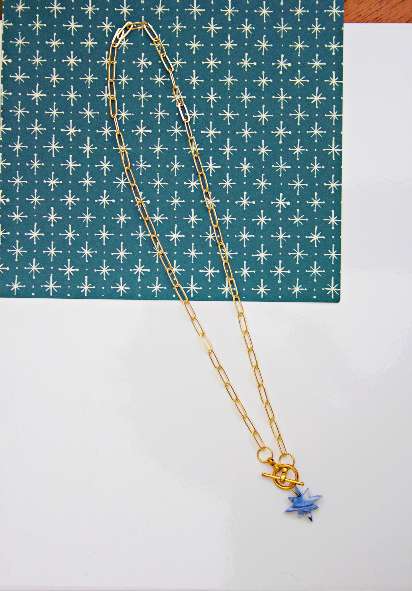 Blue, White & Gold Marbled Star Necklace – Small Star Pendant, Polymer Clay Jewellery, Y2K Celestial Aesthetic, Handmade Gift