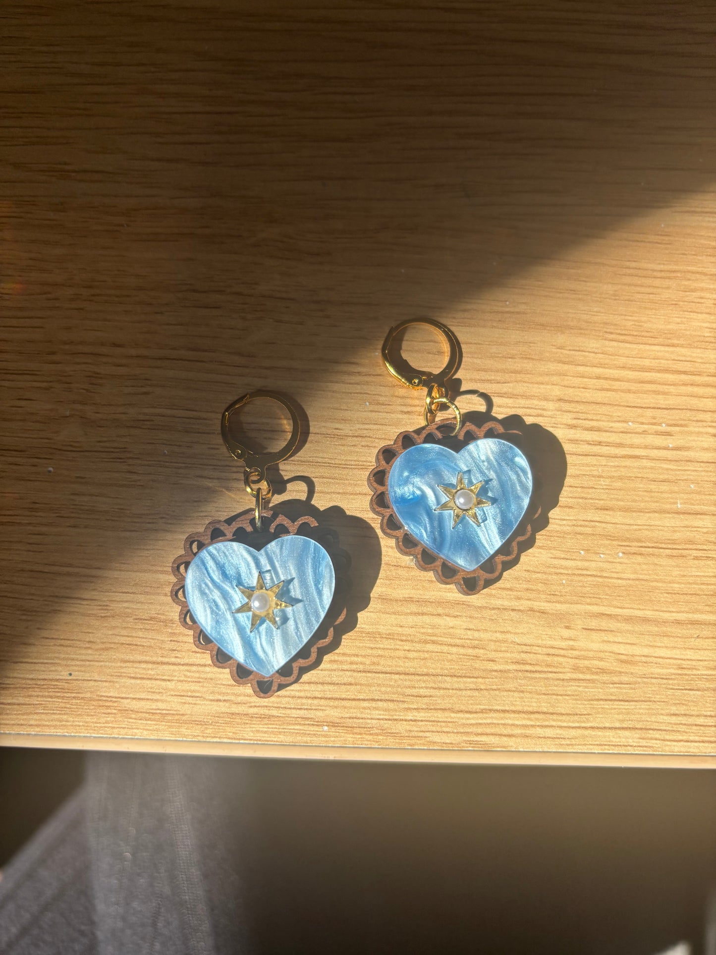 Rococo Blue Heart Earrings with Walnut Backing & Gold Star Detail – Acrylic Hoop Jewellery