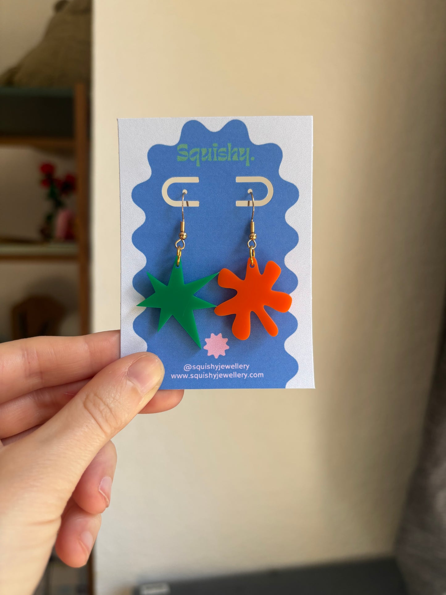 Green and Orange Kiki Bouba Earrings Linguistics Inspired Abstract Acrylic Cognitive Science Jewelry Mismatched Statement Gifts Memphis Milano