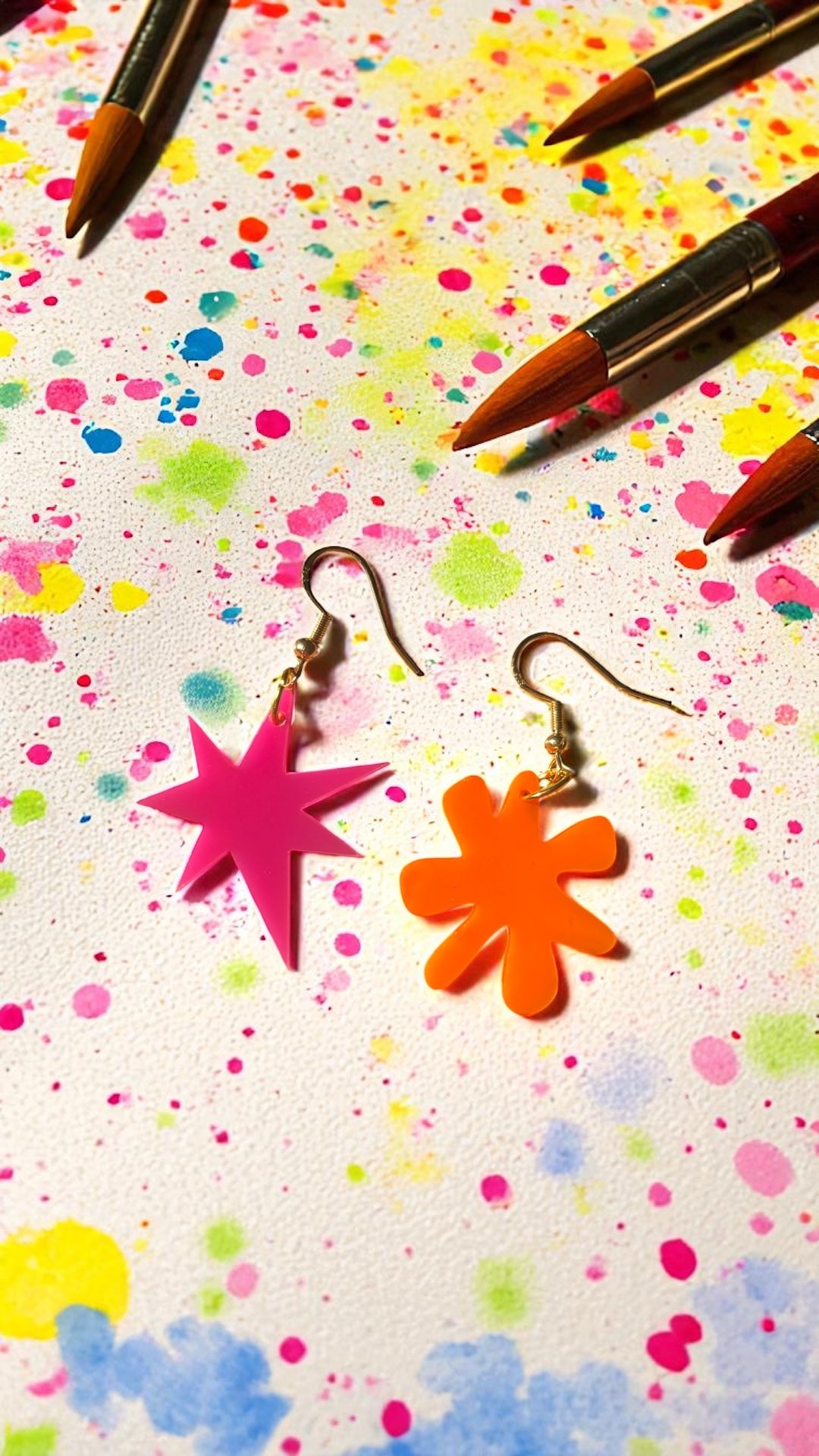 Pink and Orange Kiki Bouba Earrings Linguistics Inspired Abstract Acrylic Cognitive Science Jewelry Mismatched Statement Gifts Memphis Milano