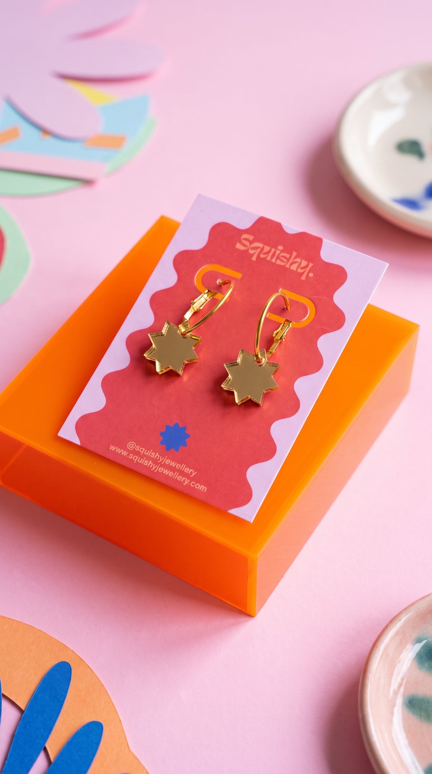 Mini Gold Star Hoop Earrings – Gallery Pop Celestial Jewellery
